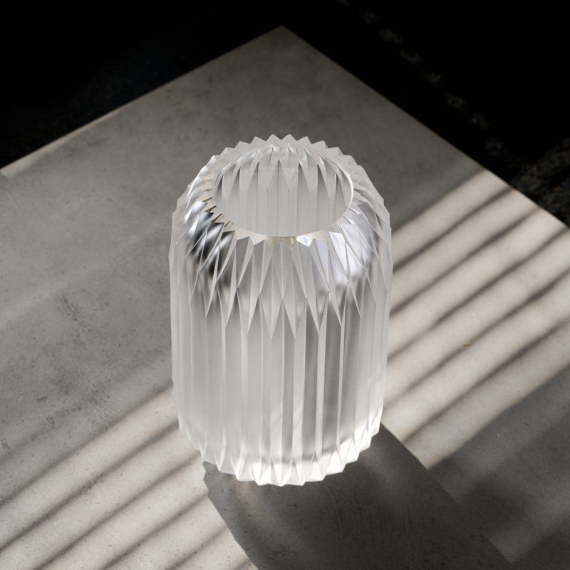 Bruta vase 22 cm - Clear