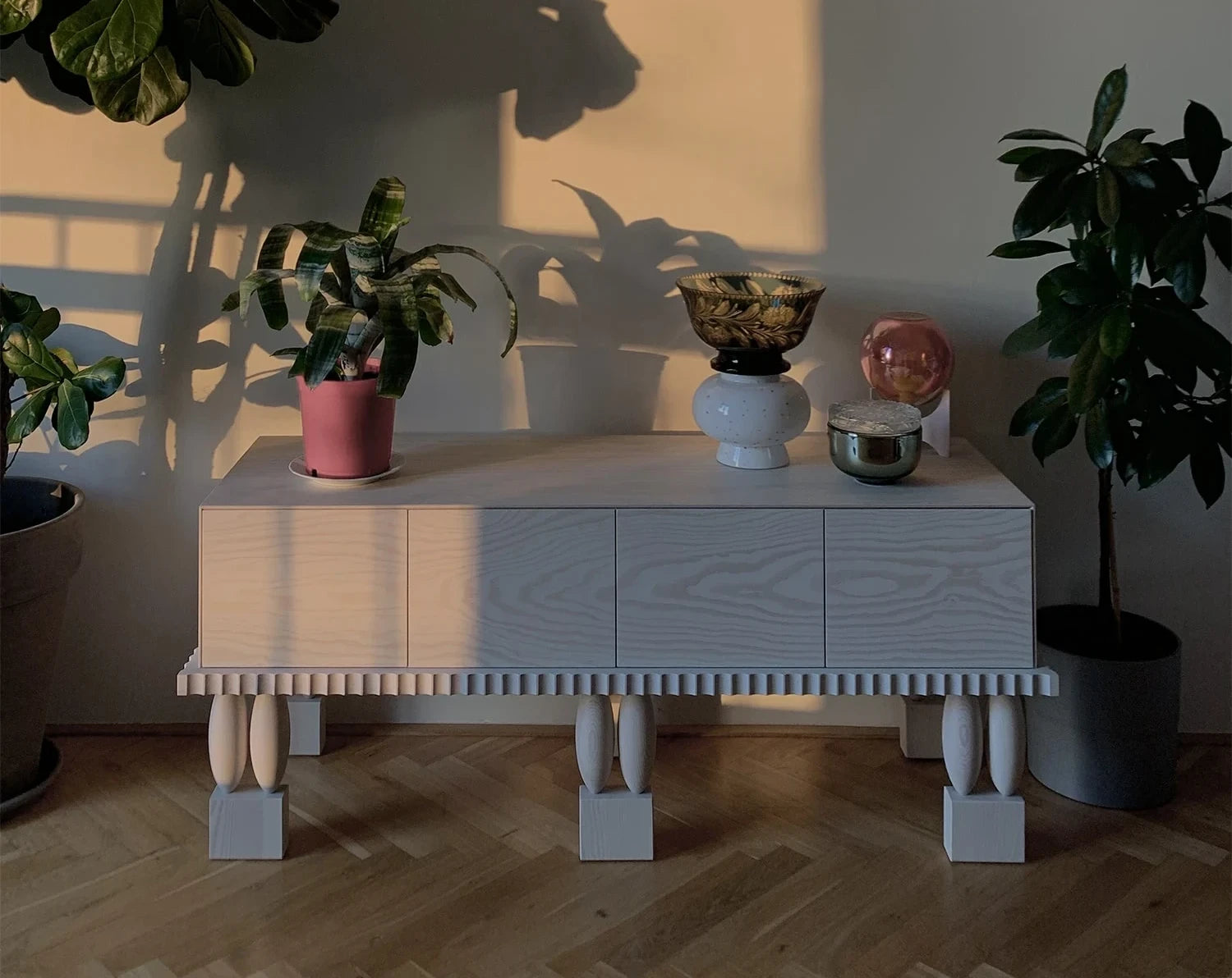 Noveau LCI4 commode