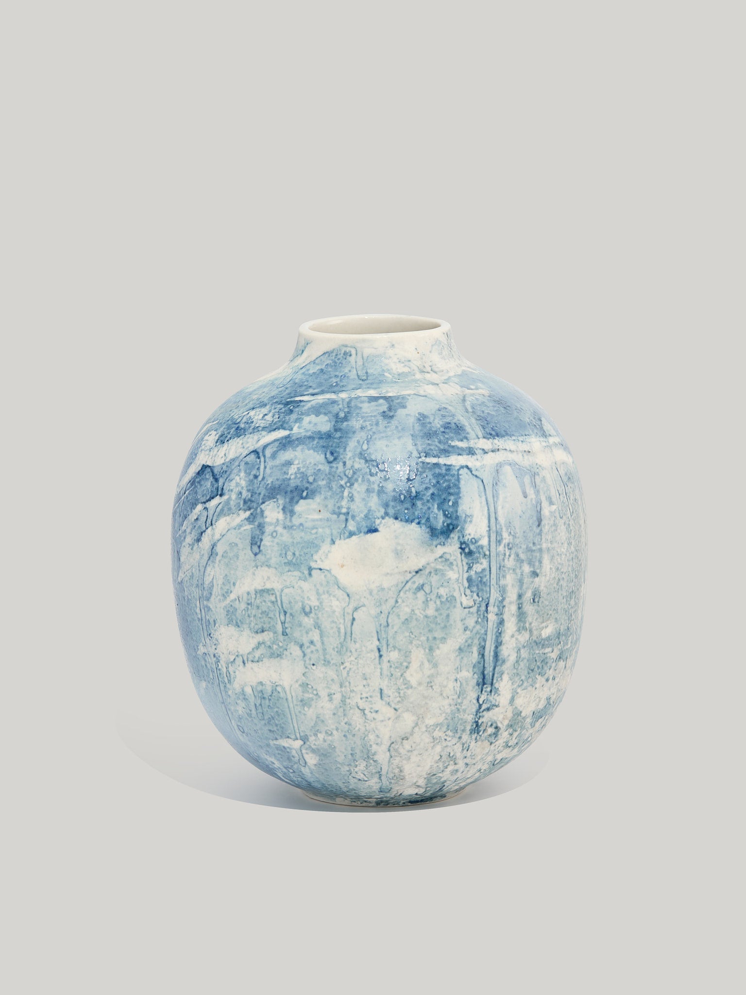 Marble vase small 7